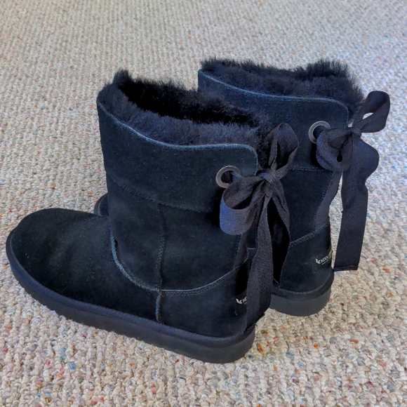 Koolaburra Shoes - ❄️🛷❄️ Kookaburra by Ugg Style Number 1108610 Black, Size 10